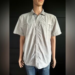 Howler Bro Large Western Pearl Snap lightweight fishing shirt.